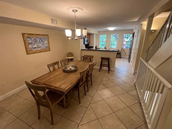 DiningRoom7021.jpeg