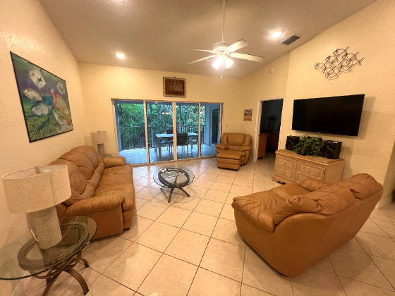 LivingRoom807.jpeg